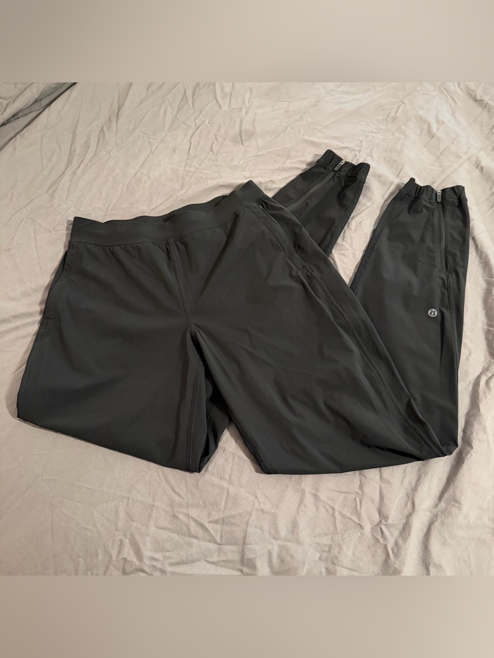 Lululemon Women's Size 6 Black Adapted State High Rise Jogger Pants